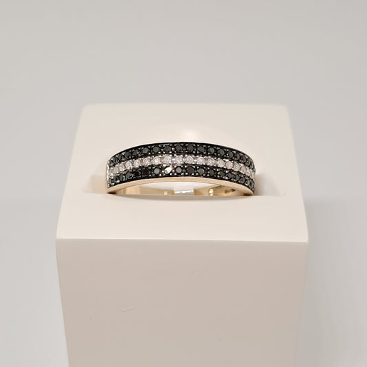 Collinsons 9ct Yellow Gold Black & White Diamond Three Row Band