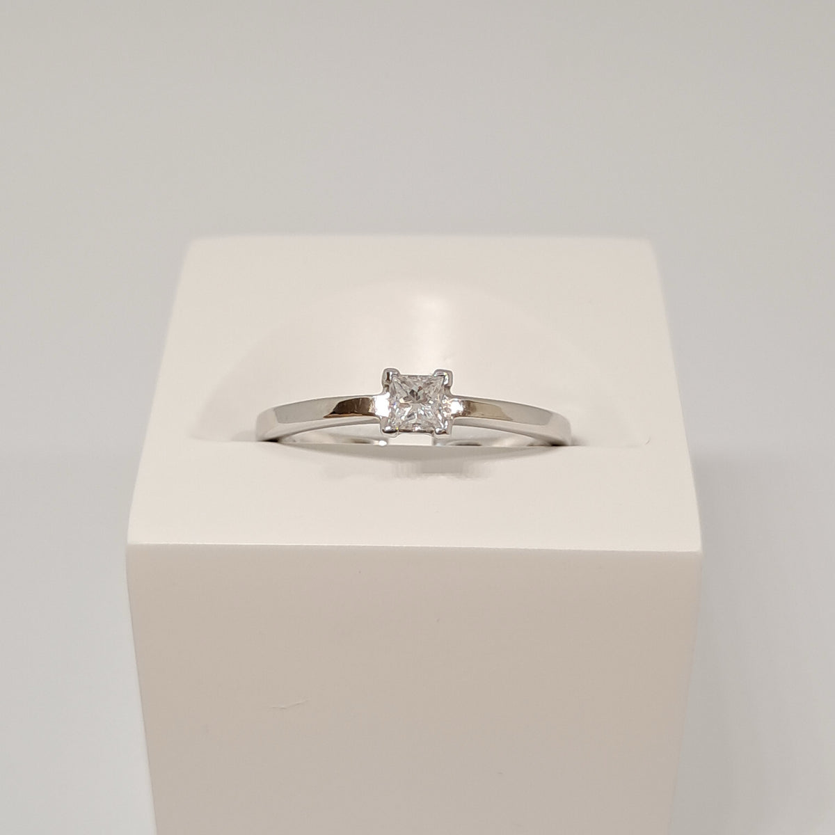 Collinsons Platinum Princess Cut Diamond Solitaire Ring 0.20ct EF VS