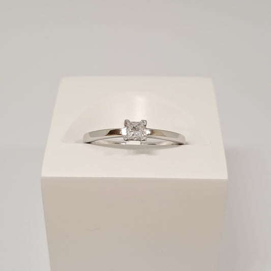 Collinsons Platinum Princess Cut Diamond Solitaire Ring 0.20ct EF VS