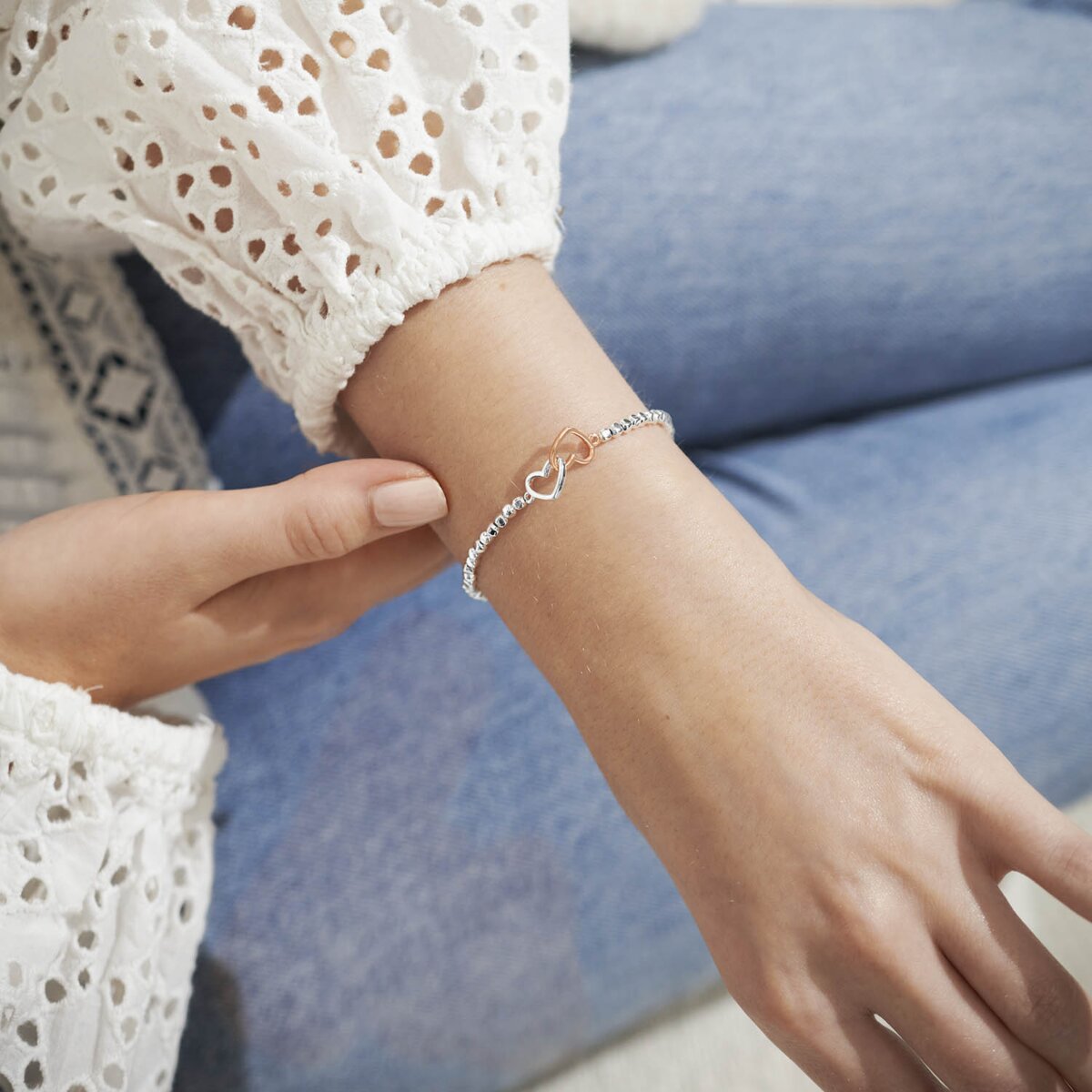 Forever Yours 'Fabulous Friend' Bracelet In Silver Plating 5759