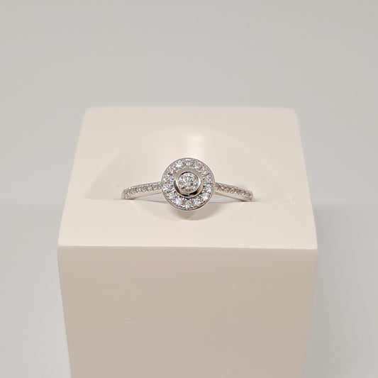 Collinsons 18ct White Gold Diamond Halo set Ring 0.09ct