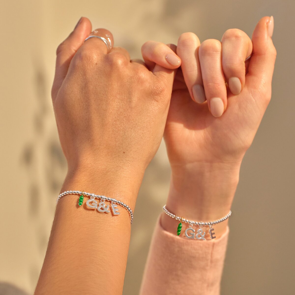 A Little Vibes 'Peas in a pod' Bracelet In Silver Plating 9842