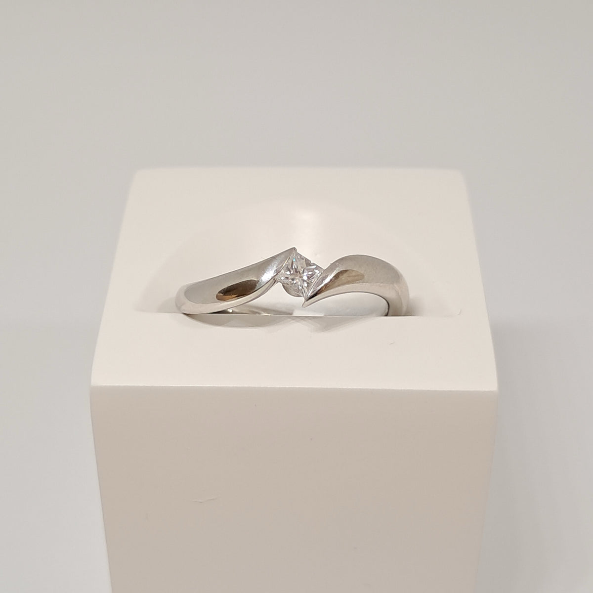 Collinsons Platinum Asymmetric Princess Cut Diamond Ring 0.18ct