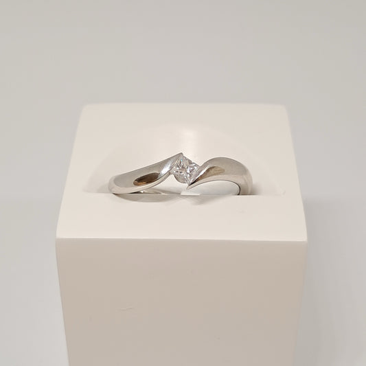 Collinsons Platinum Asymmetric Princess Cut Diamond Ring 0.18ct