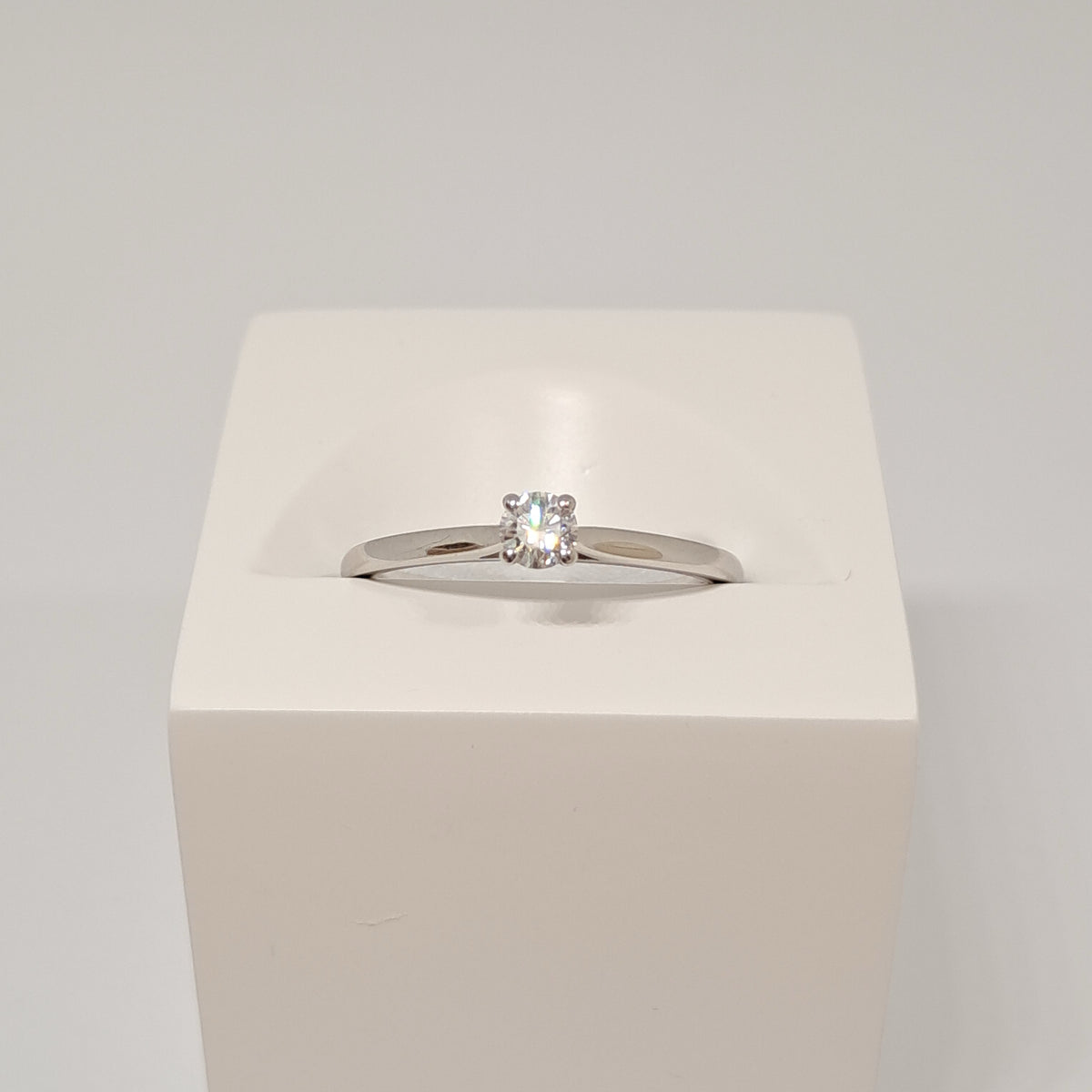 Collinsons Platinum Flawless Diamond Solitaire Ring 0.17ct